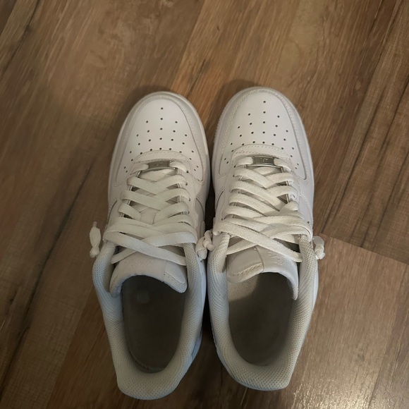Men’s white nike air force 1’s. worn twice but look brand new. - Picture 3 of 4